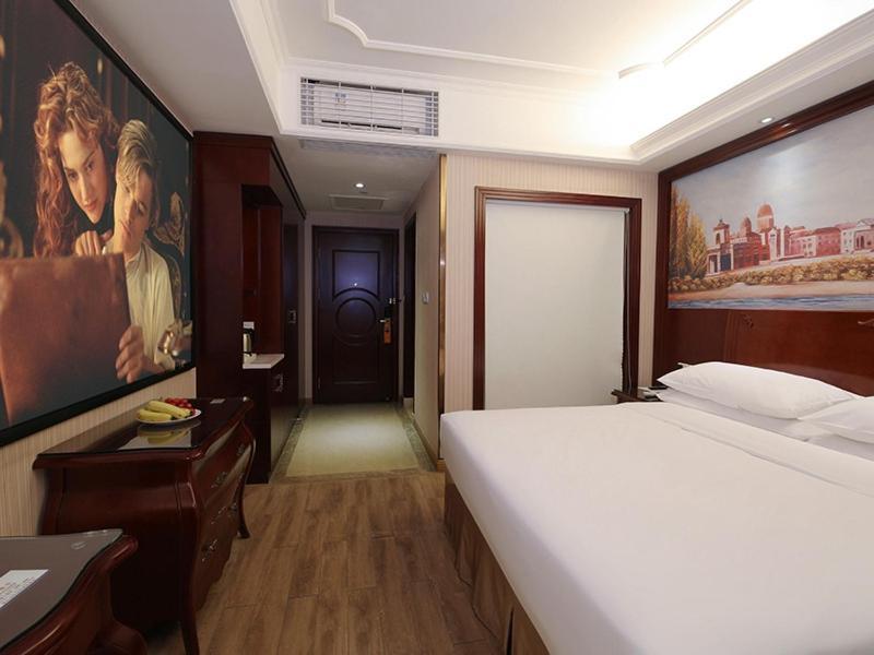 Vienna Hotel Shenzhen Shuiku New Village Bagian luar foto